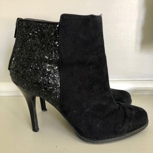 Mossimo Black, faux suede and glitter booties